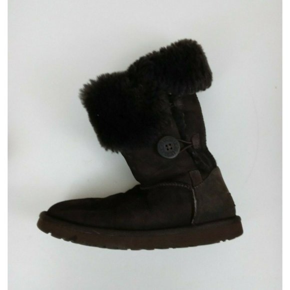UGG Australia  Bailey Chocolate Brown Boots 3 Side Buttons Womens Size 7 - Picture 5 of 10